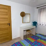 Patja-v Mesiacoch April Az November Pri Prenajati Aj Jedneho Apartmanu Uzavrieme Ostatne Apartmany, Aby Ste Si Uzili Sukromie Lodge Valca