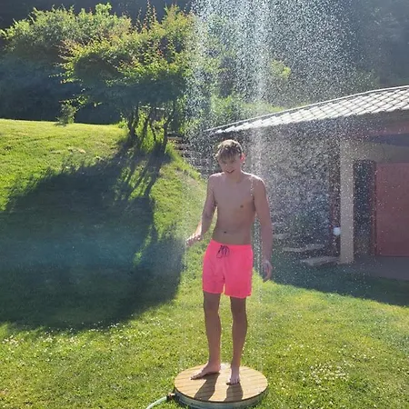 Orman Evi Patja-v Mesiacoch April Az November Pri Prenajati Aj Jedneho Apartmanu Uzavrieme Ostatne Apartmany, Aby Ste Si Uzili Sukromie Valča