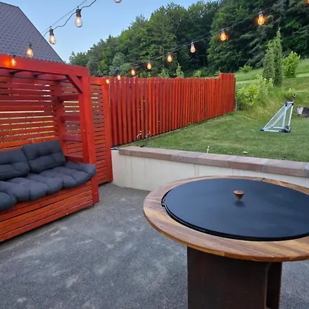 Patja-v Mesiacoch April Az November Pri Prenajati Aj Jedneho Apartmanu Uzavrieme Ostatne Apartmany, Aby Ste Si Uzili Sukromie Orman Evi *