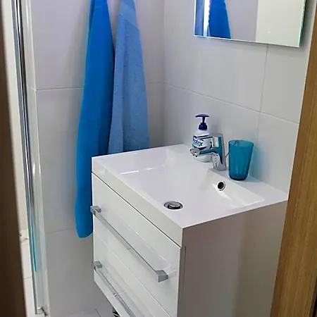 Patja-v Mesiacoch April Az November Pri Prenajati Aj Jedneho Apartmanu Uzavrieme Ostatne Apartmany, Aby Ste Si Uzili Sukromie *