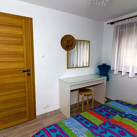 Patja-v Mesiacoch April Az November Pri Prenajati Aj Jedneho Apartmanu Uzavrieme Ostatne Apartmany, Aby Ste Si Uzili Sukromie