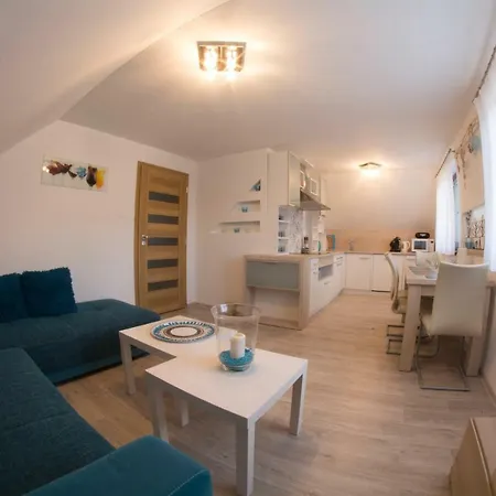 Lodge Patja-v Mesiacoch April Az November Pri Prenajati Aj Jedneho Apartmanu Uzavrieme Ostatne Apartmany, Aby Ste Si Uzili Sukromie