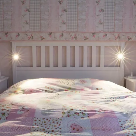 Patja-v Mesiacoch April Az November Pri Prenajati Aj Jedneho Apartmanu Uzavrieme Ostatne Apartmany, Aby Ste Si Uzili Sukromie *